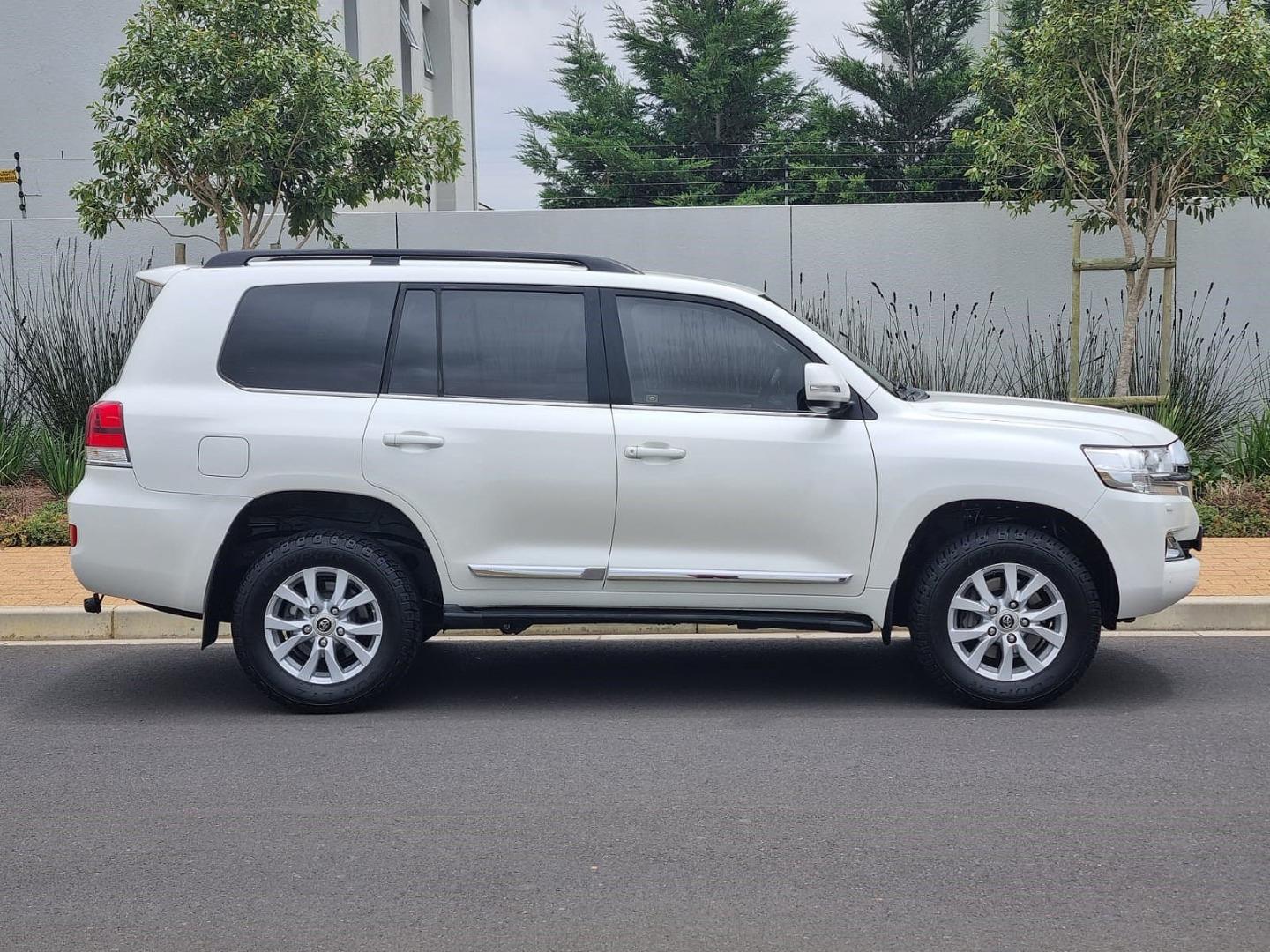 2018 Toyota Land Cruiser 200 4.5D-4D V8 VX-R