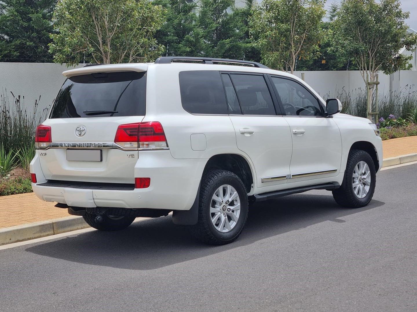 2018 Toyota Land Cruiser 200 4.5D-4D V8 VX-R