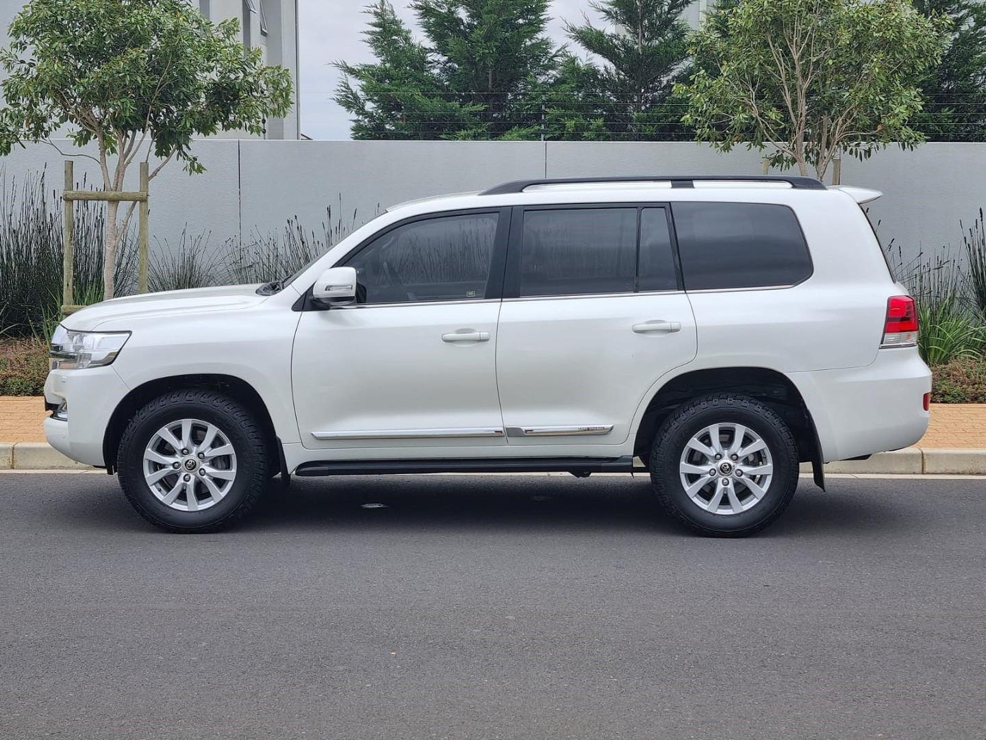 2018 Toyota Land Cruiser 200 4.5D-4D V8 VX-R