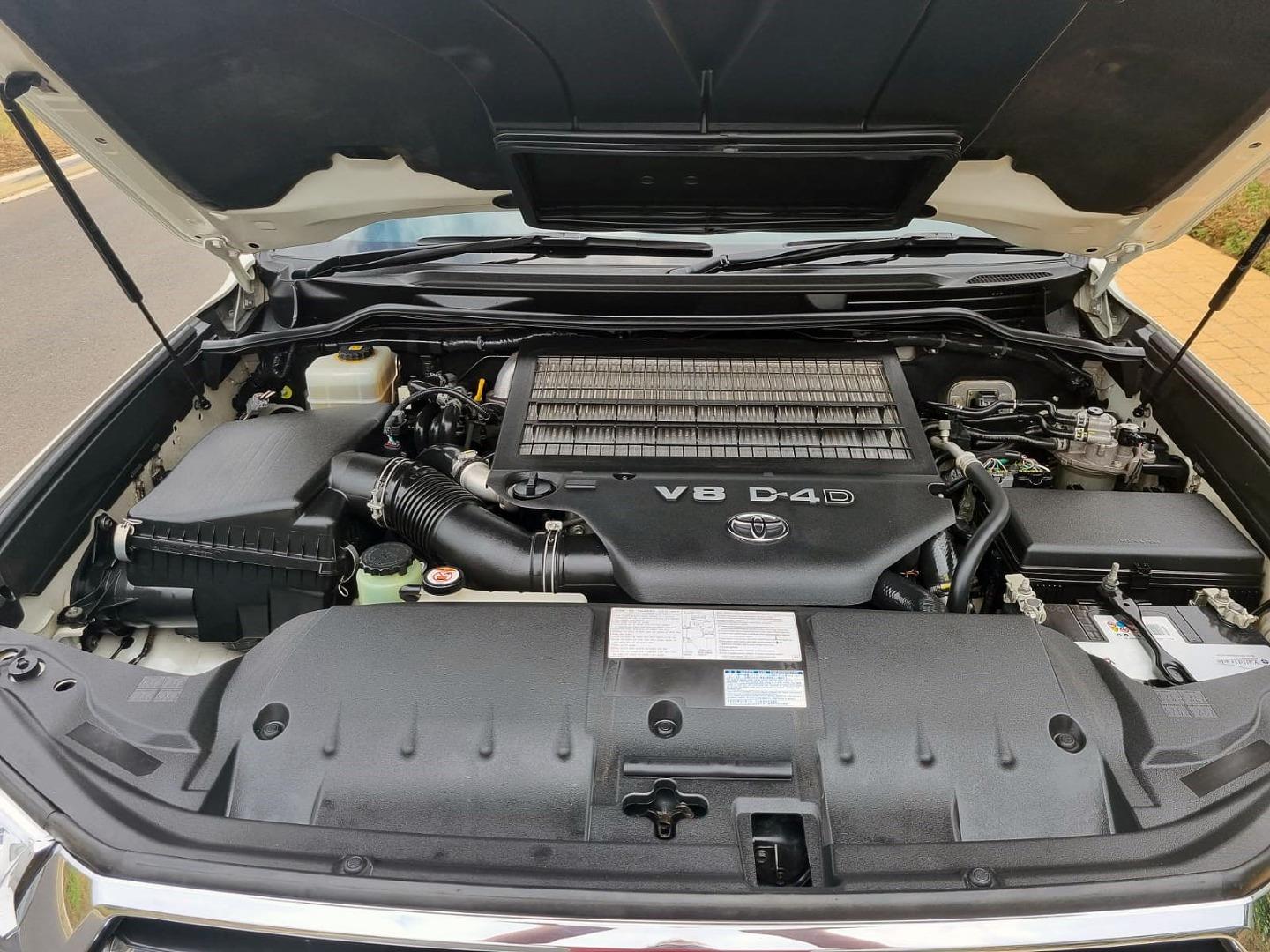 2018 Toyota Land Cruiser 200 4.5D-4D V8 VX-R